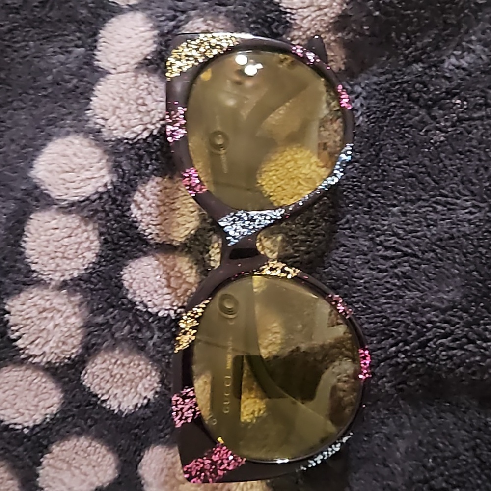 Gucci oversized cat eye shape glitter stripe sunglasses